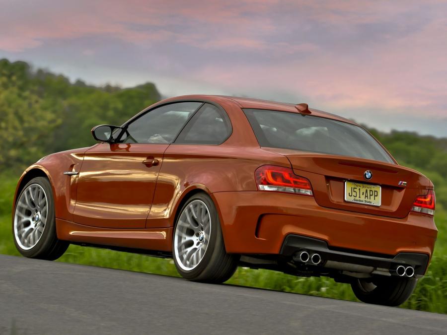  BMW 1-Series M Coupe 2011 года  (US) (фото 28 из 30)